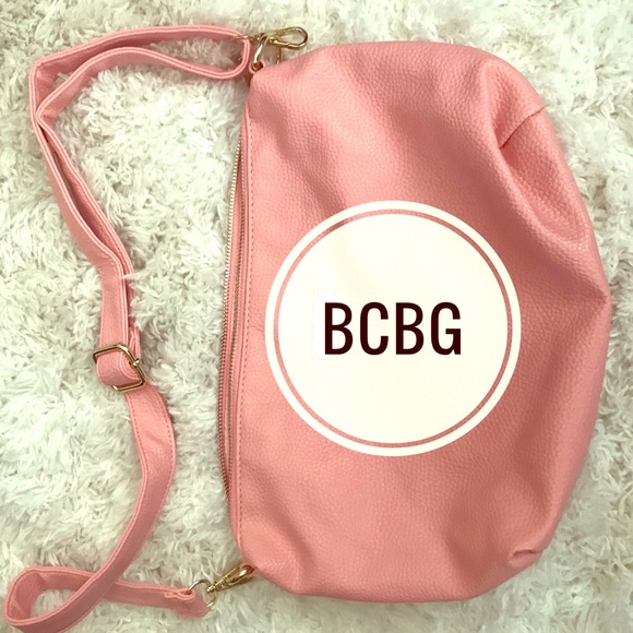 BCBG Handbags - BCBG adorable purse! BCBG Handbags - BCBG adorable purse!